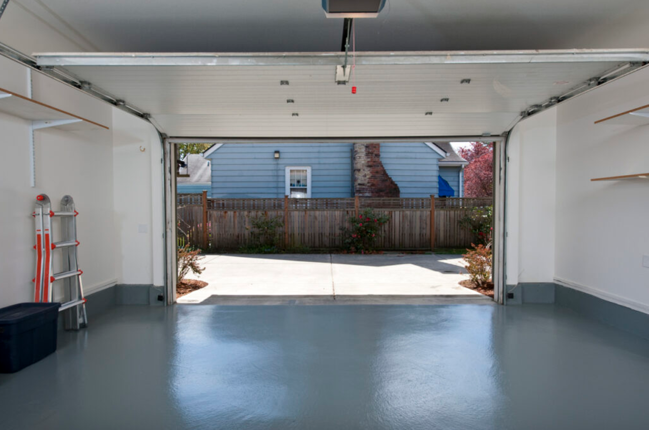 overhead garage door photo