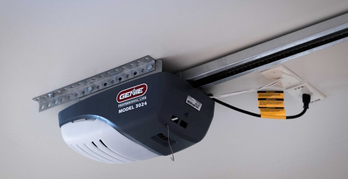 Automatic Garage Door Opener Repair and Replacement Services Plantation FL